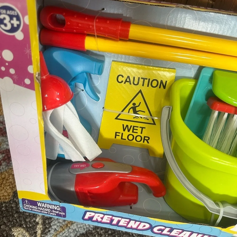 New Kids Cleaning Toy Play Set 10 Piece Cleaning with Light-Up Handheld Vacuum
